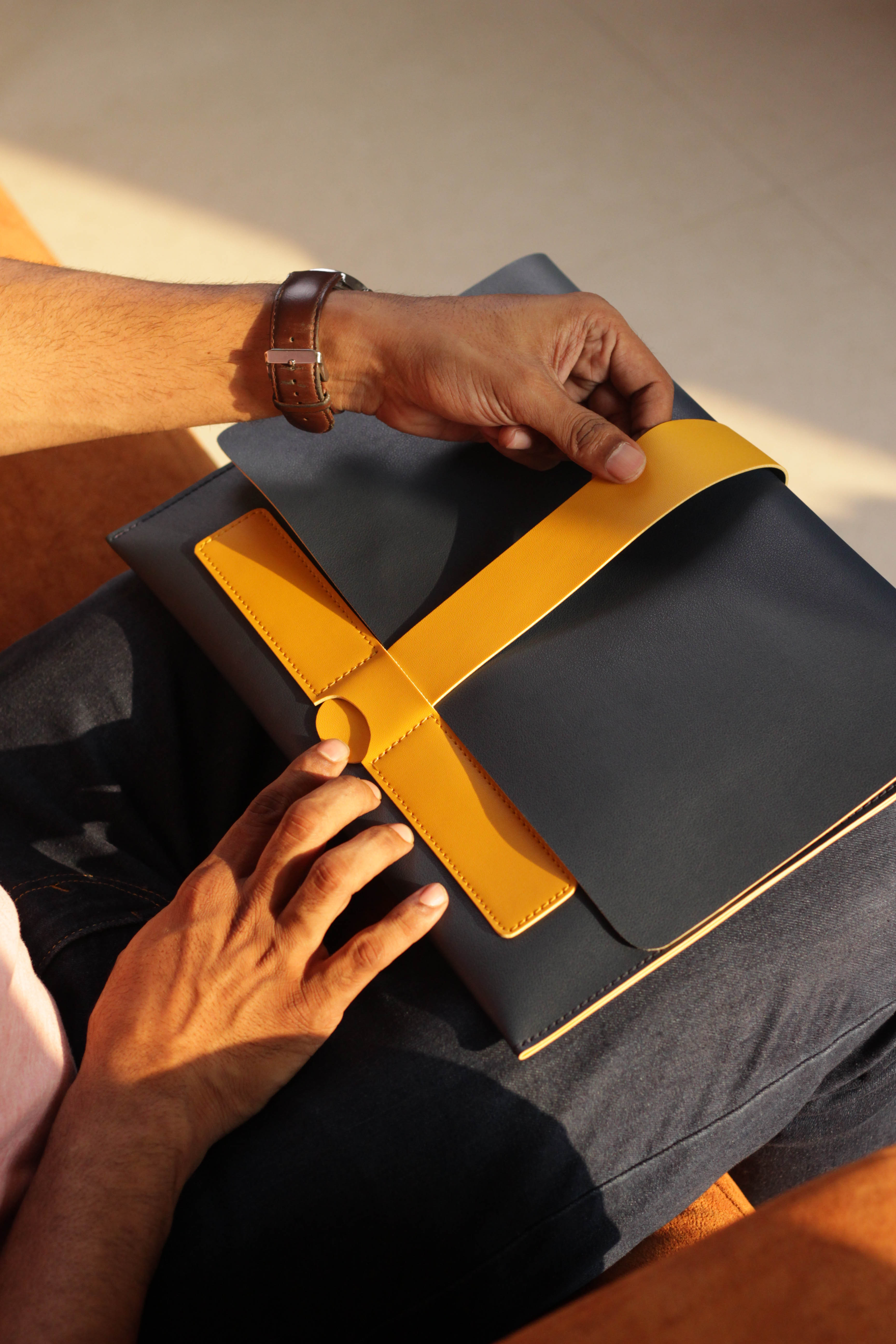 Stazione Bicolore Custodia Laptop Sleeve cum Organizer